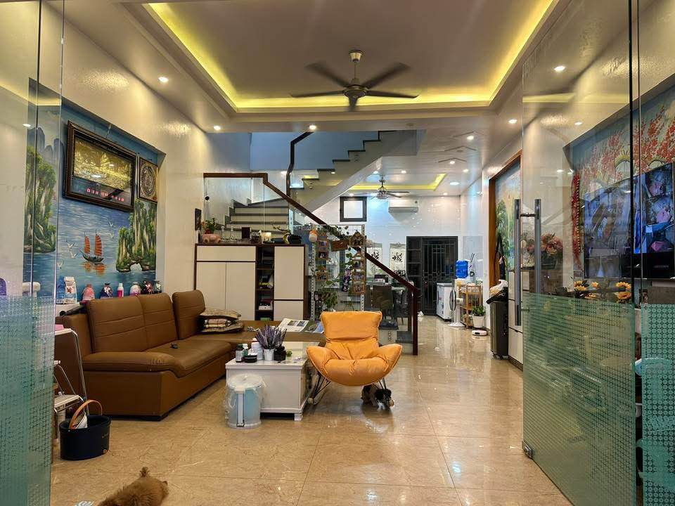 CHÍNH CHỦ BÁN NHÀ 4 tầng 60m2 SIÊU RỘNG, SÂN ĐỖ 10 Ô TÔ tại Khu dự án Cao Xanh, Hạ Long. 5