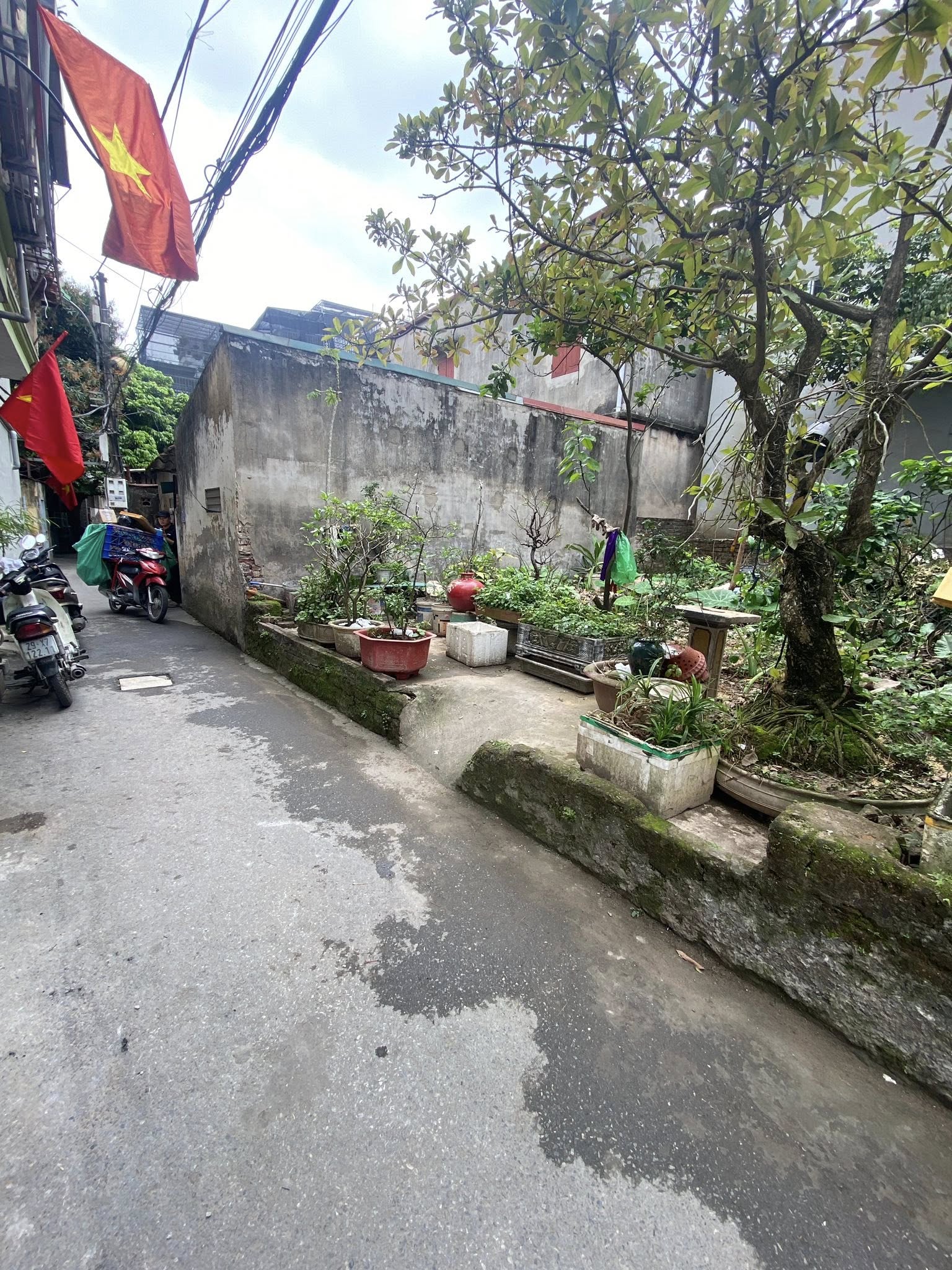 Hiếm ! Ngọc thuỵ trong đê chỉ 4 tỷ 1 nhà ra oto