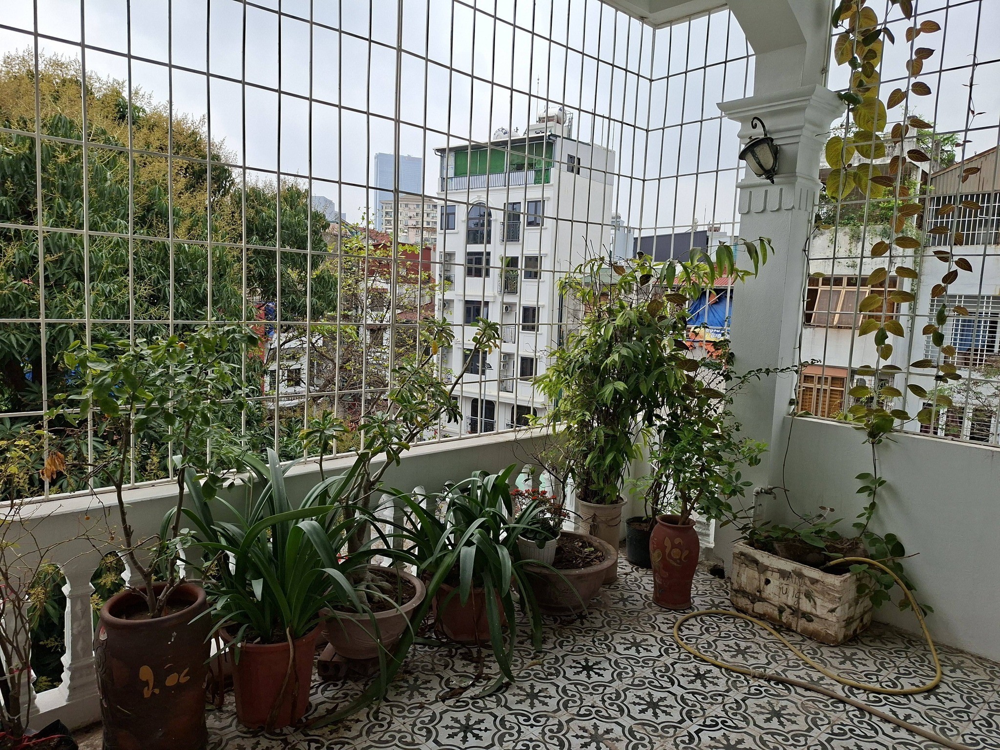 Ô TÔ QUA CỬA – LÔ GÓC – CÁCH PHỐ HOÀNG HOA THÁM 20MMột căn nhà hiếm gặp trong khu vực Ba Đình 2