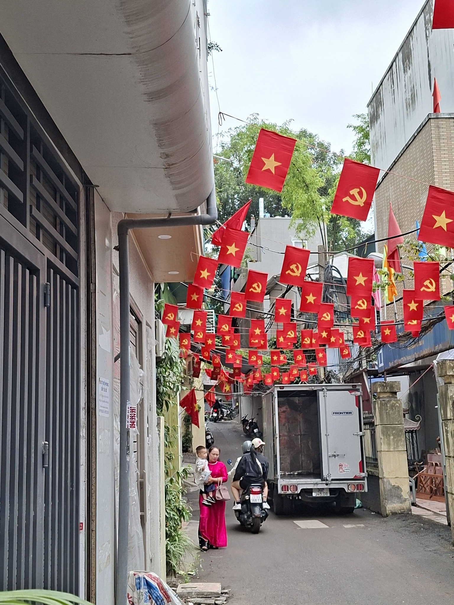 NHÀ LÔ GÓC – NGÕ Ô TÔ TẢI – CÁCH PHỐ HOÀNG HOA THÁM HƠN 20MCăn nhà hiếm trong khu Ba Đình, vị 3