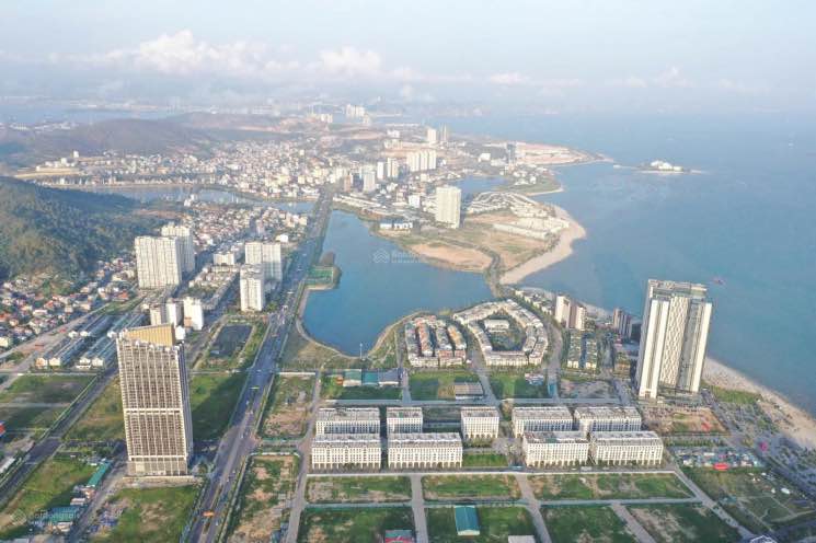 Cần Bán cắt lỗ căn 1PN 43m2 View Biển Tầng Cao Chung cư ICON40 trung tâm du lịch Bãi Cháy, Hạ Long. 2