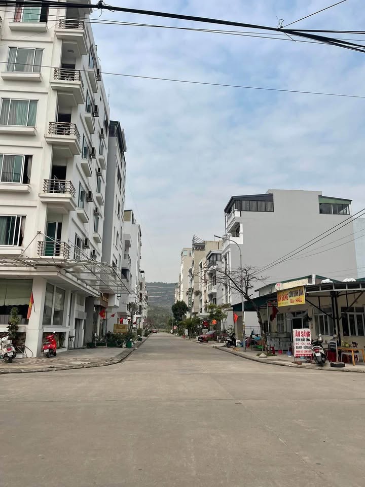 Chính chủ chuyển định cư nên bán lô đất 63,5m tại KĐT Tây Hùng Thắng, Trung tâm Bãi Cháy, Hạ Long. 2