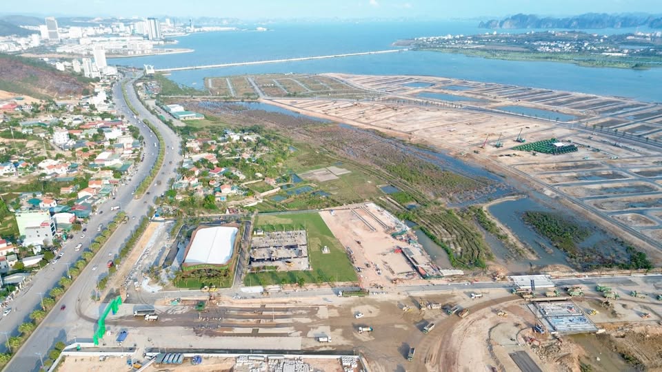 Sở hữu Quỹ căn liền kề siêu đẹp 60m mặt tiền 5m đầu tiên tại Vinhomes Hạ Long Xanh 6