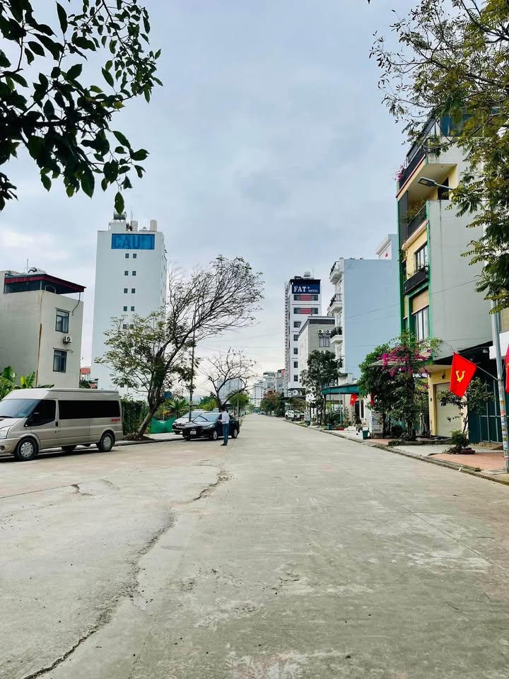 Chính chủ chuyển định cư nên bán lô đất 63,5m tại KĐT Tây Hùng Thắng, Trung tâm Bãi Cháy, Hạ Long.