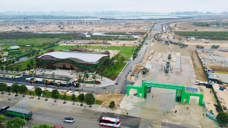 Ra mắt phân khu đầu tiên tại siêu Thành Phố 6.200ha ôm trọn Vịnh di sản Vinhomes Hạ Long Xanh 2