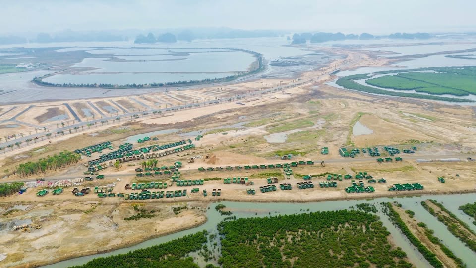 Ra mắt phân khu đầu tiên tại siêu Thành Phố 6.200ha ôm trọn Vịnh di sản Vinhomes Hạ Long Xanh 9