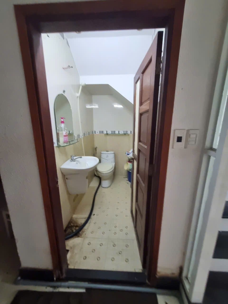 GẦN CHỢ THỦ ĐỨC - NHÀ 2 TẦNG 50M2 – SỔ RIÊNG KHÔNG QUY HOẠCH KHÔNG LỘ GIỚI – 2,95