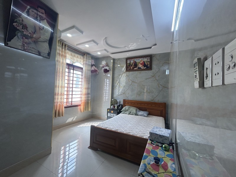 Bán nhà đường số 8, Phường Linh Xuân, Thủ Đức, TP HCM. DT  50m2, 3 tầng, 3PN, SH, 4.95 tỷ. 5