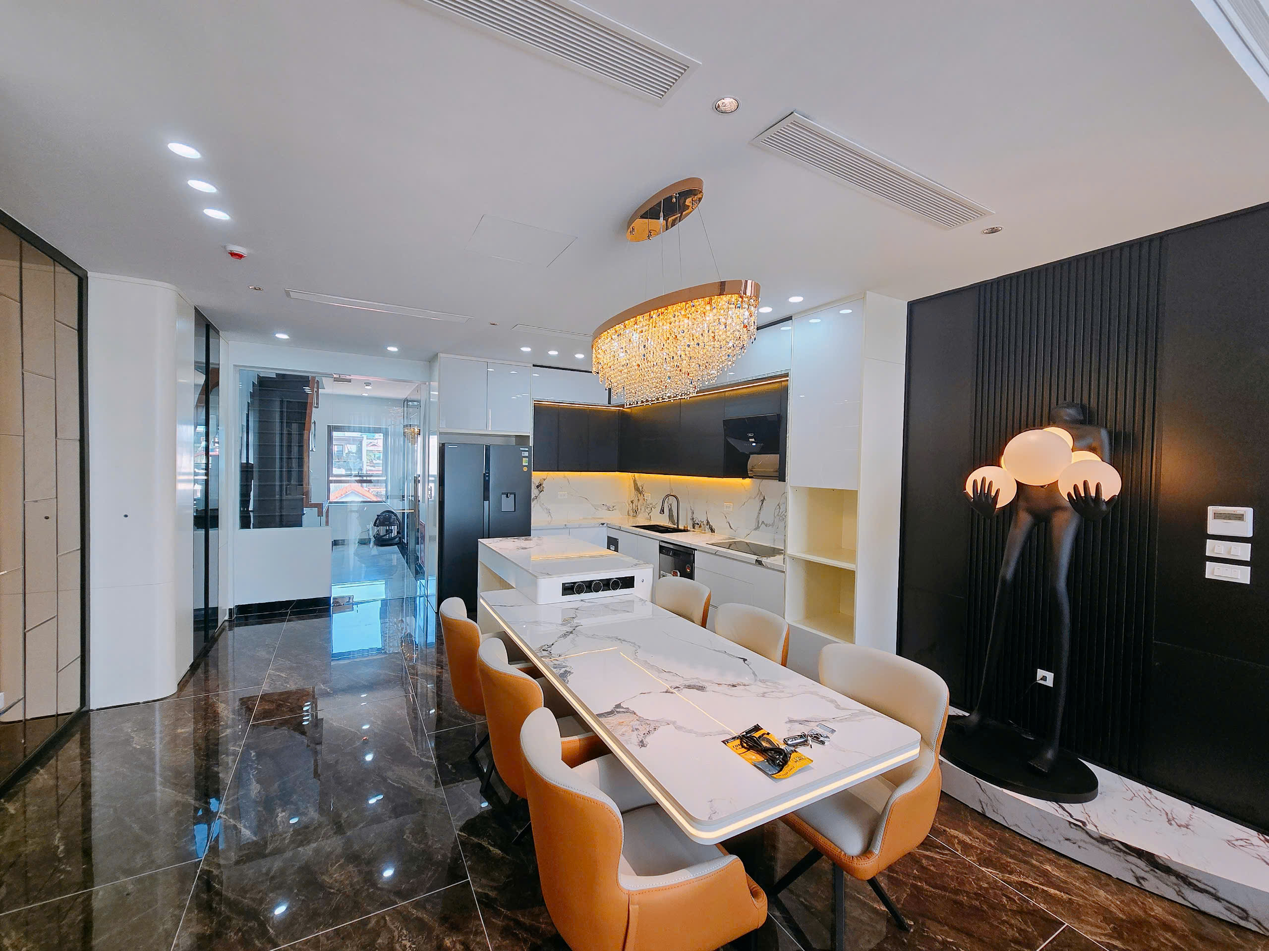 Cần bán Nhà mặt tiền Long Biên, Hà Nội, Diện tích 85m², Giá 28.9 Tỷ 7