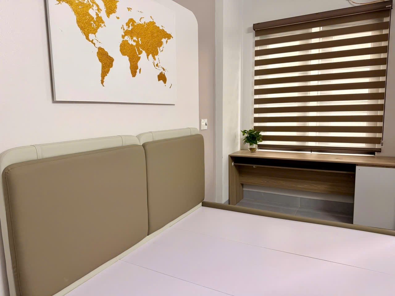 Bán căn nhà 3 tầng ngõ phố Đức Minh, ph Thanh Bình, TP HD, 50m2, 3 ngủ, 3 vs, ngõ oto nhỏ 8