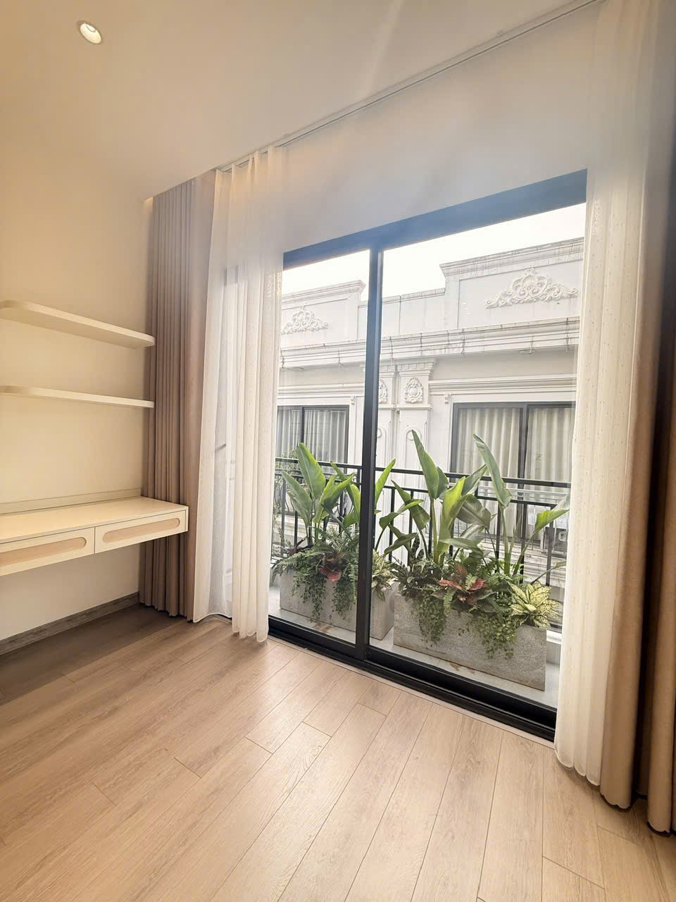 BÁN NHÀ TRUNG TÂM PHƯỜNG BỒ ĐỀ - ĐI BỘ RA HỒ - 43M2 x 6TẦNG - ÔTÔ ĐỖ. Lh 0965858116 7