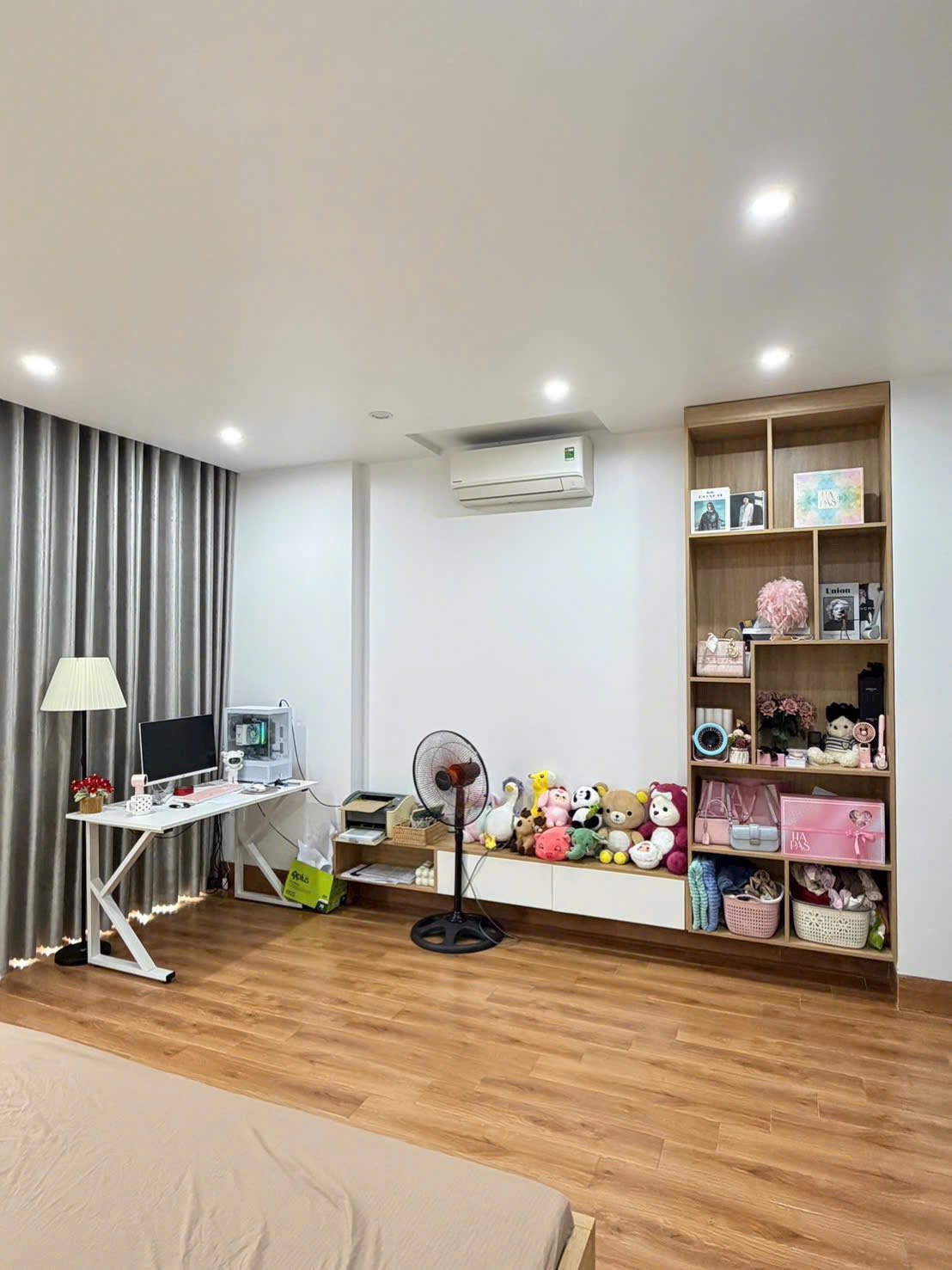 Bán căn nhà mặt phố Nguyễn Tuấn Trinh, Ecopark, TP Hải Dương, 95m2, mt 5m, 4 tầng, KD tốt 8