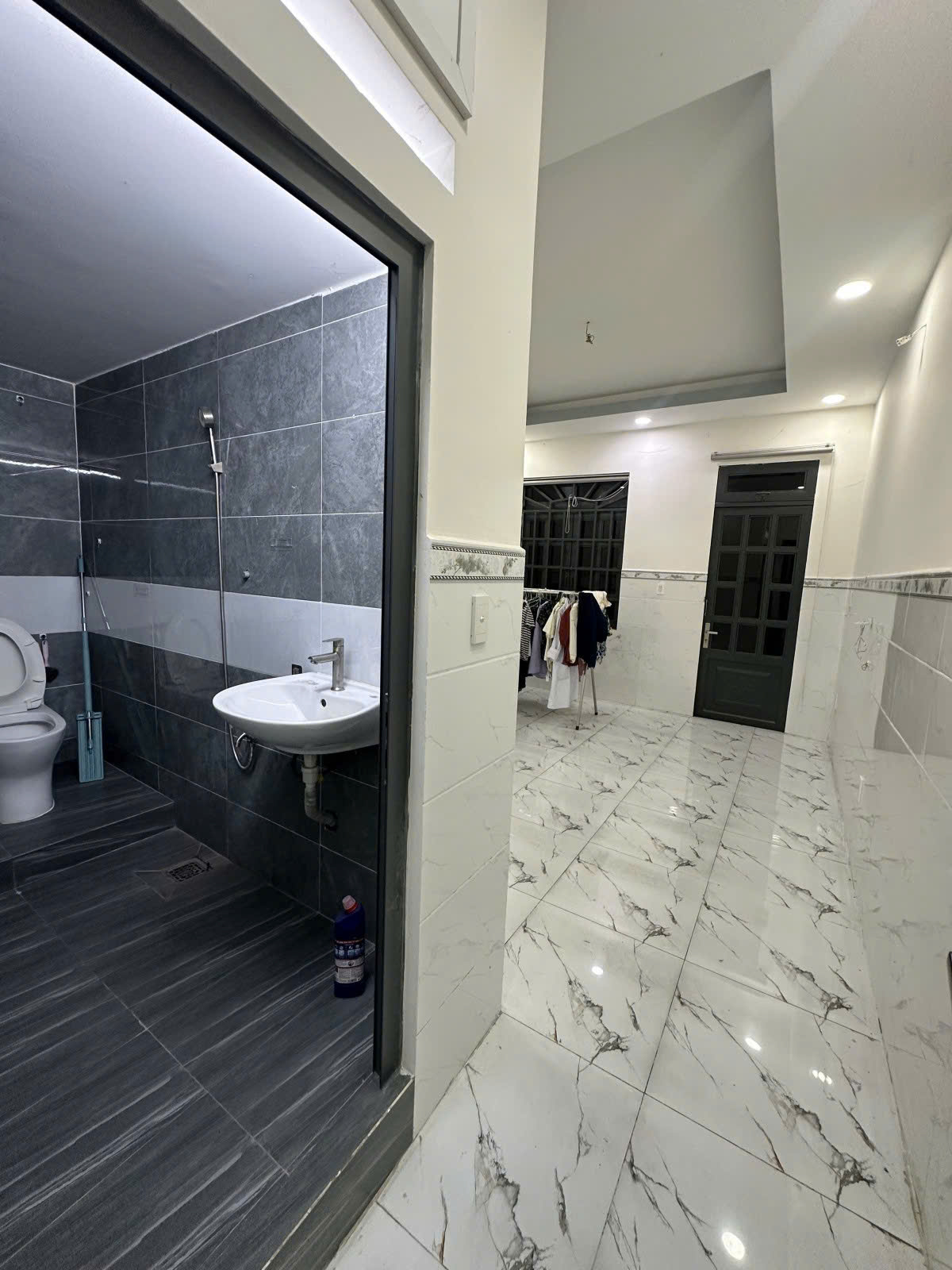 HƯƠNG LỘ 2 XE HƠI NGỦ NHÀ 86M2 (4x21.5) 3 TẦNG ĐÚC SHR CHỈ 7.1 TỶ 7