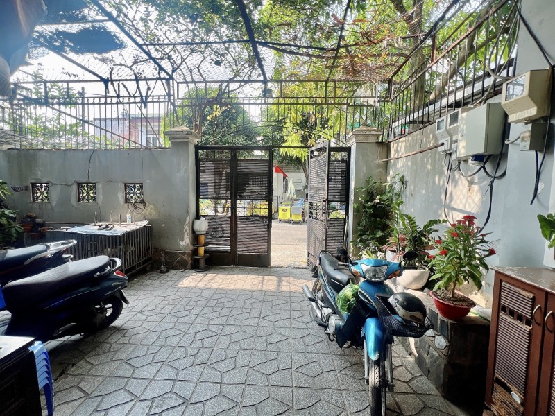 Bán nhà mặt phố đường số 23, Hiệp Bình Chánh, Thủ Đức, TP HCM. DT 129m2, 3 tầng, 6PN, 16.4 tỷ, 5