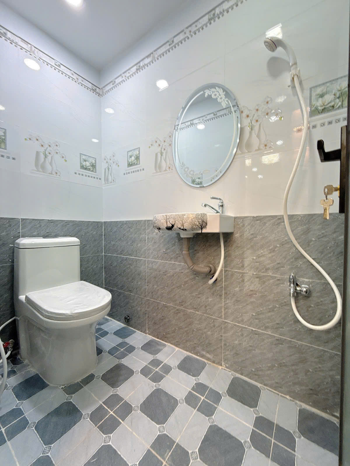 NHÀ XINH GIÁ TỐT NHẤT TÂN HÒA ĐÔNG GIÁP Q6 15M2 2 TẦNG SHR CHỈ 2.15 TỶ 8