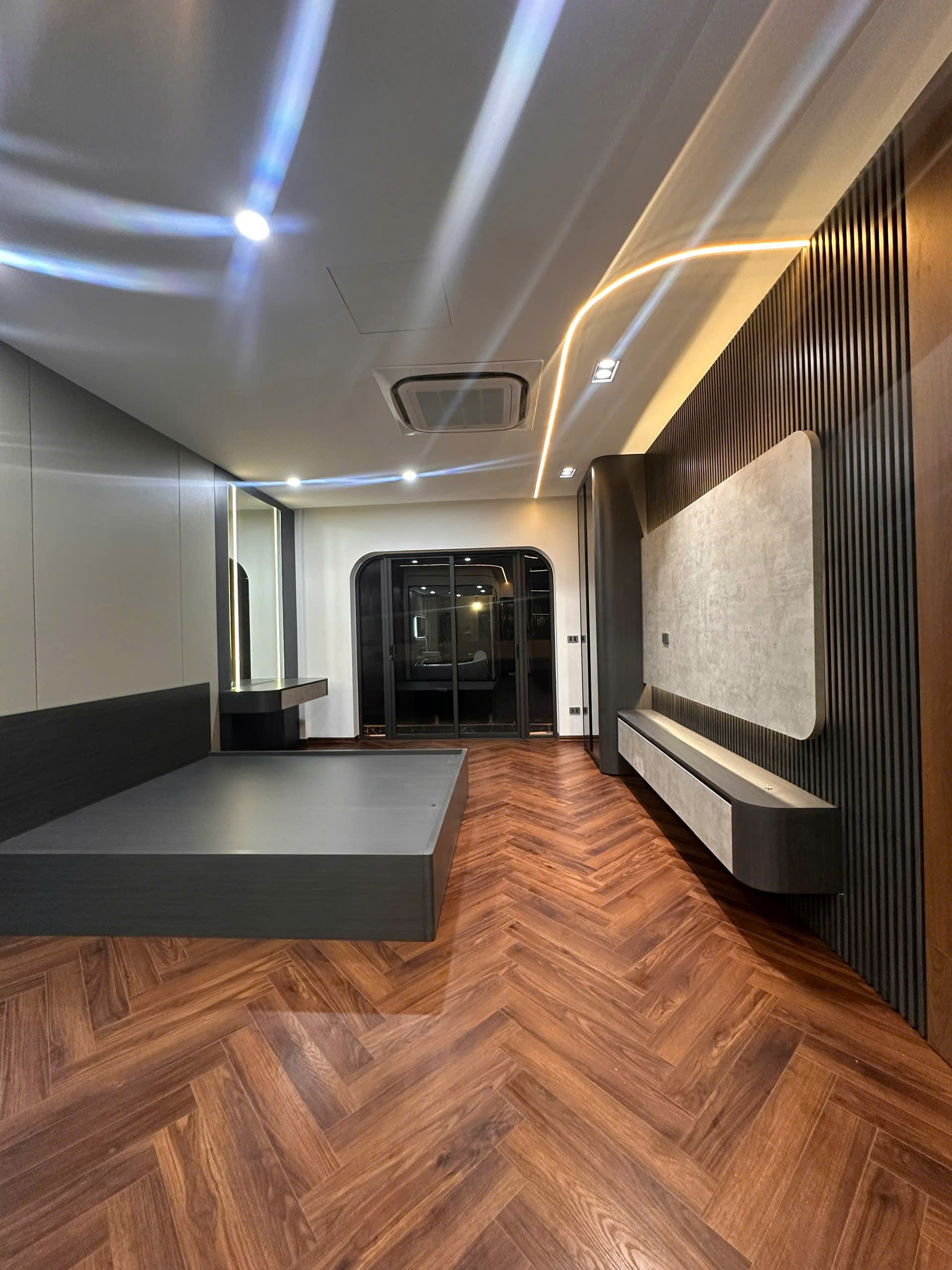 Bán Nhà Phố Trạm Long Biên 55m2 xây 7 tầng full nội thất- Ôtô tránh- Kinh Doanh Đỉnh. 9