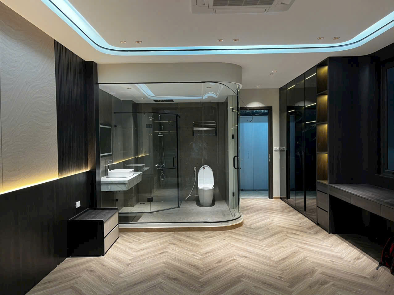 Bán nhà ngay Phố Ẩm Thực Long Biên. Gara 2 ô tô, Đường thông bàn cờ, 52m x 6T. 9