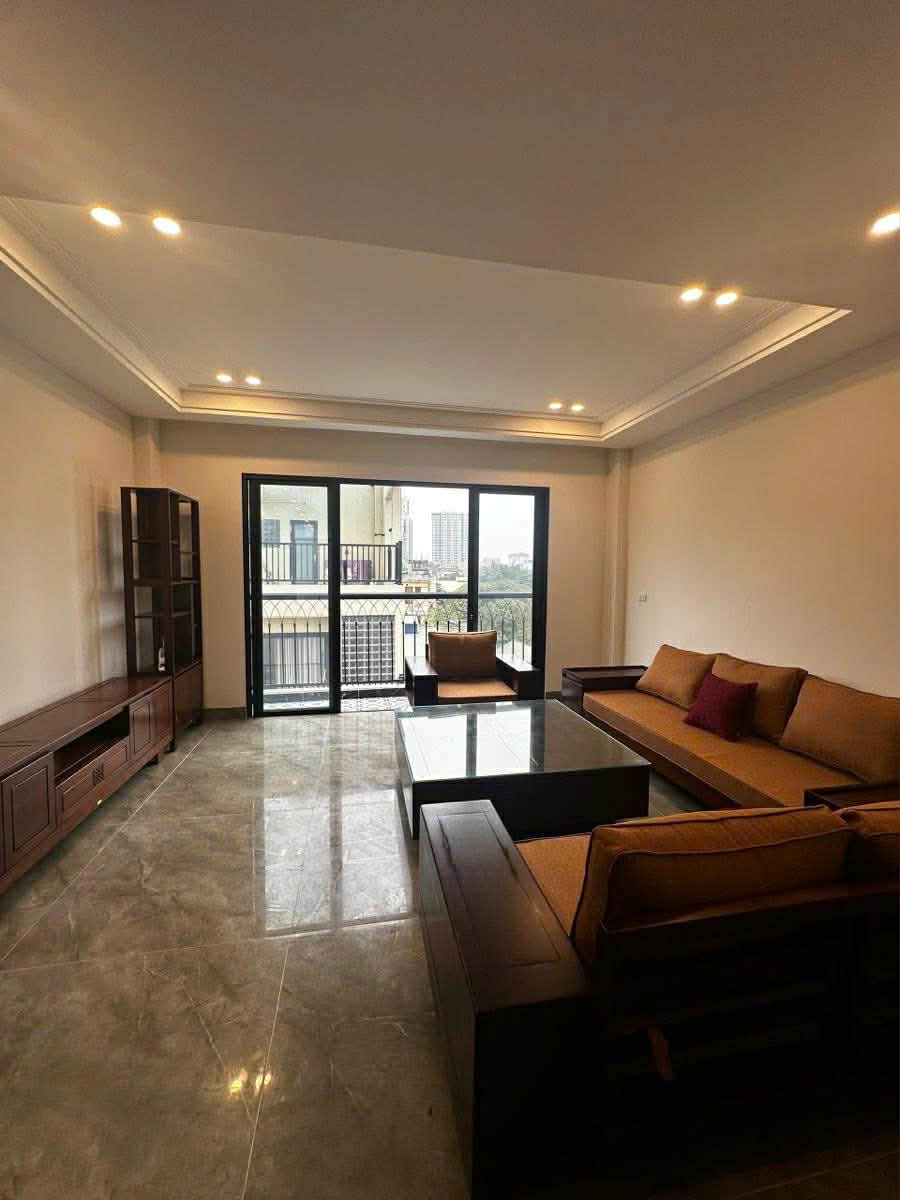 nhà đẹp, phân lô Lâm Hạ, ôtô tránh, gara 7 chỗ, thang máy, full nội thất 3