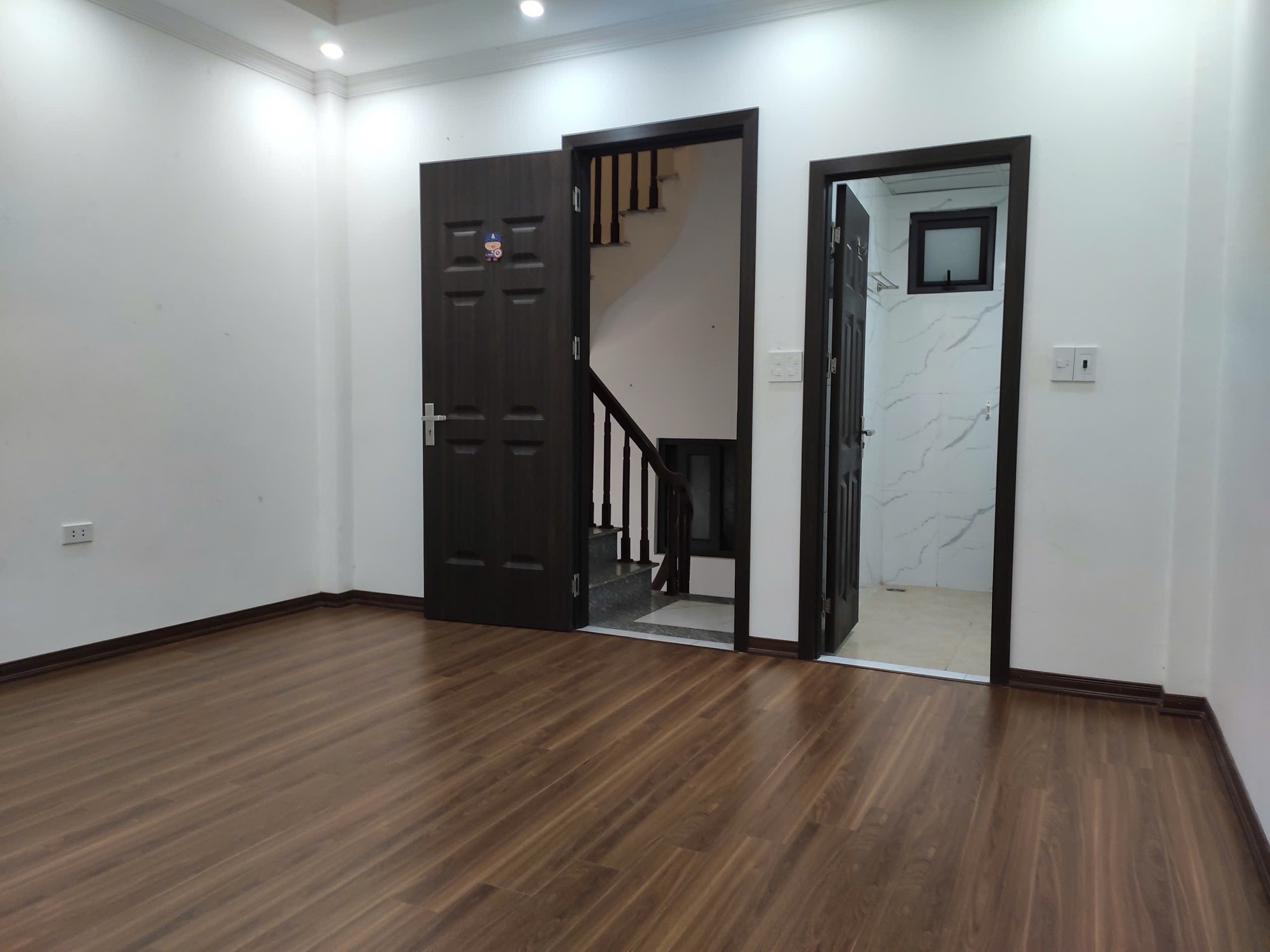 Bán Nhà Đê Trần Khát Chân 30m2. 5 tầng. mặt tiền 4.2m. giá chỉ 7.38 Tỷ Hai Bà Trưng Hà Nội 5