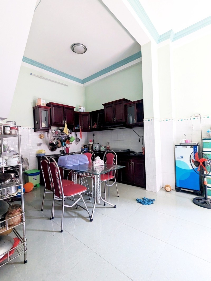 Bán nhà đường 160, Tăng Nhơn Phú A, Q9, Thủ Đức, TP HCM. DT 105m2, 3 tầng, 8PN. Giá  7.55  tỷ, 2