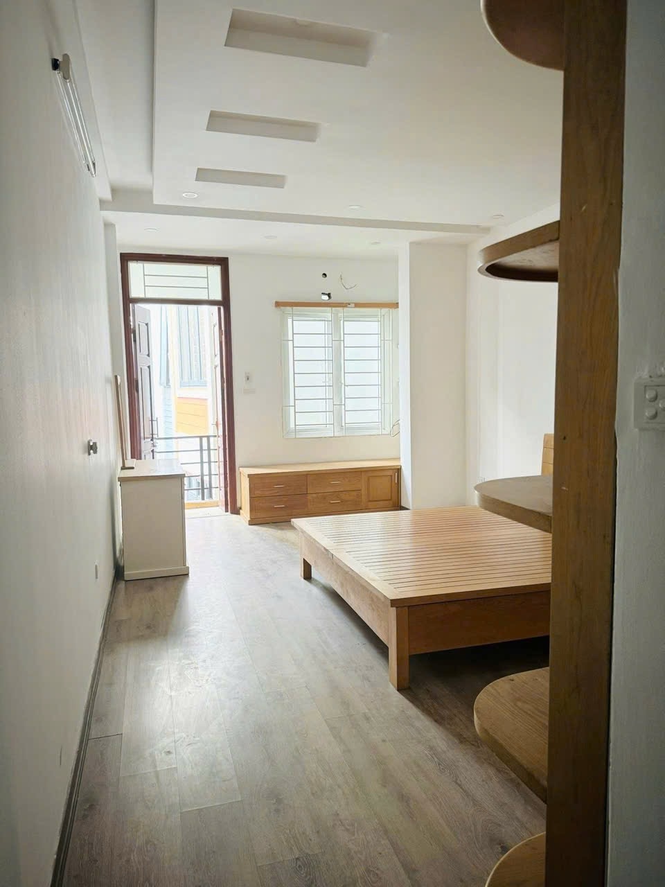 Bán Nhà Trương Định 30m2.  5 tầng. mặt tiền 3.5m. giá 9.8 Tỷ Hai Bà Trưng Hà Nội 4