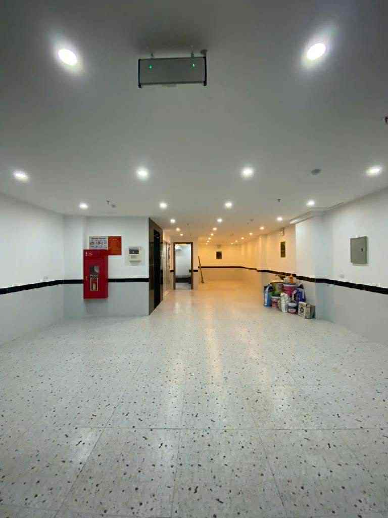 Chung cư mini Cổ Linh, 100m x 8 tầng, 26 phòng cao cấp khép kín, dòng tiền 130tr/tháng