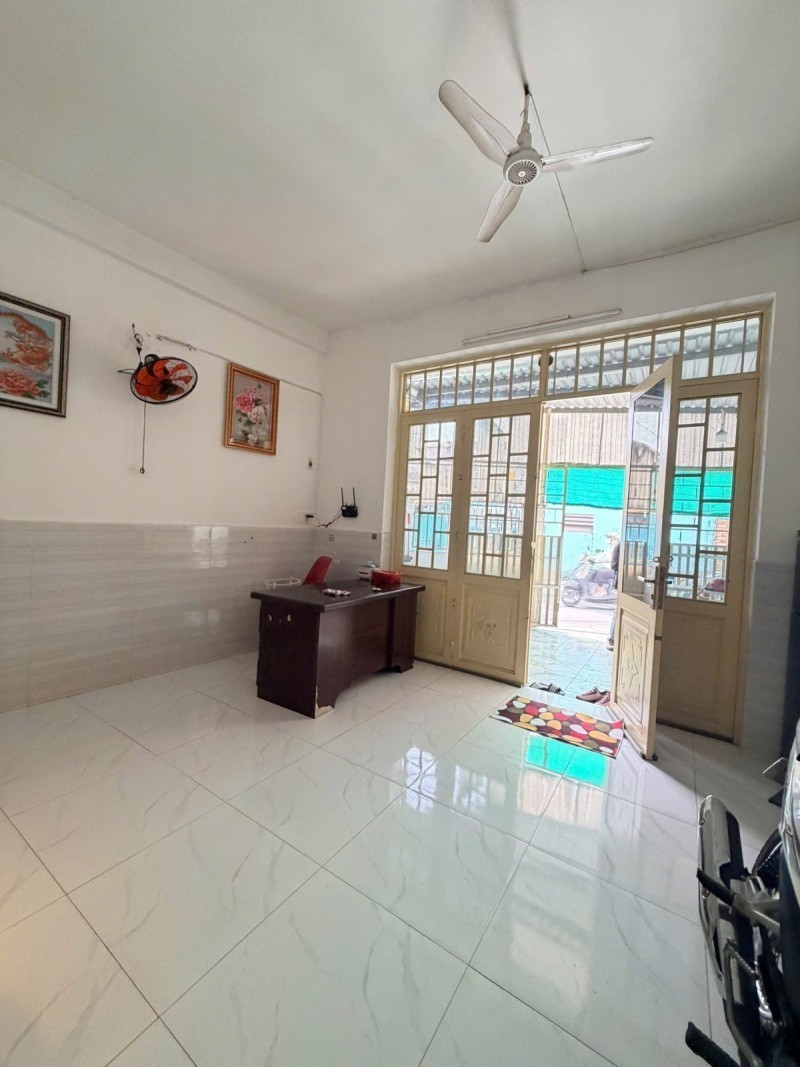 Bán nhà mặt phố đường Bình Trưng, Phường Bình Trưng Tây,  Q2, Thủ Đức, TP HCM. DT 72m2, 2 Tầng, 2