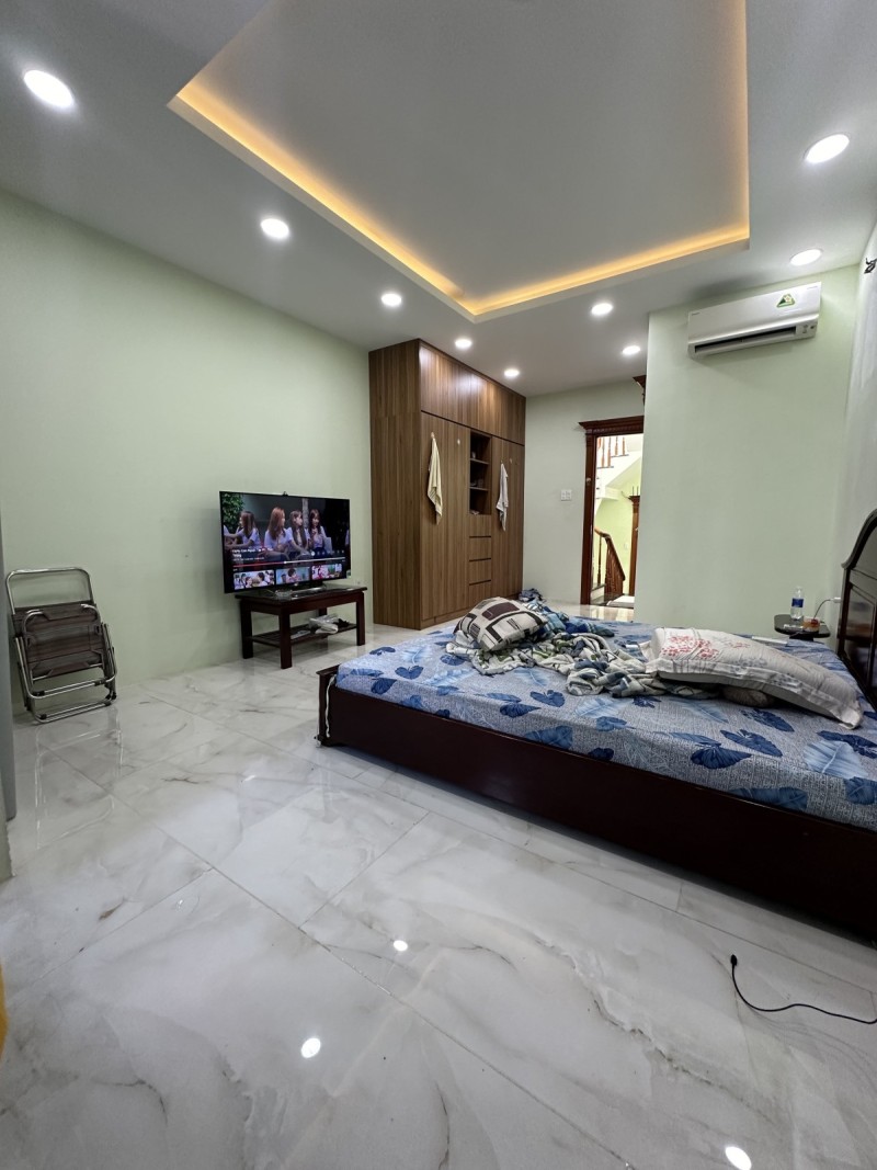 Bán nhà đường 160, Tăng Nhơn Phú A, Q9, Thủ Đức, TP HCM. DT 105m2, 3 tầng, 8PN. Giá  7.55  tỷ, 4