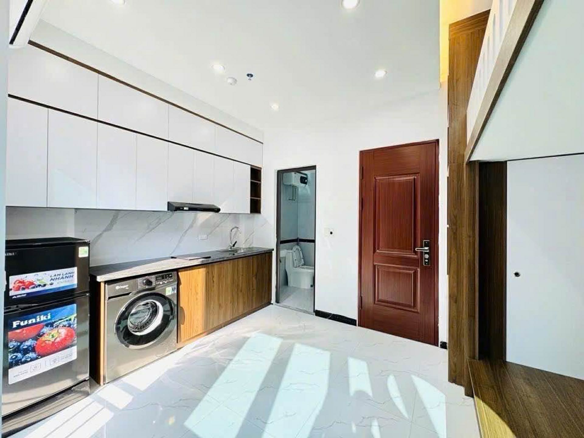 Chung cư mini Cổ Linh, 100m x 8 tầng, 26 phòng cao cấp khép kín, dòng tiền 130tr/tháng 5