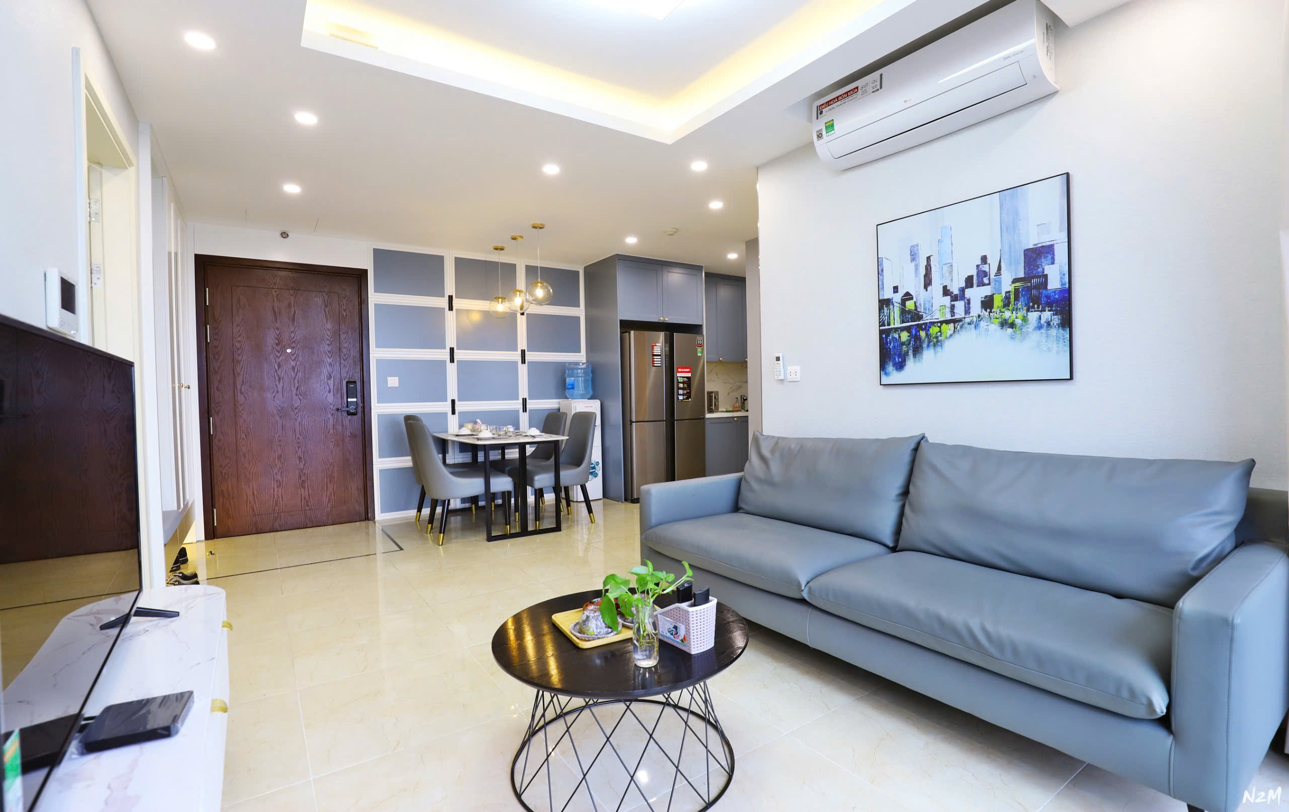 Bán căn hộ 2PN - 75m2 Vinhomes D'Capitale, SHLD, giá 9.2 tỷ 2