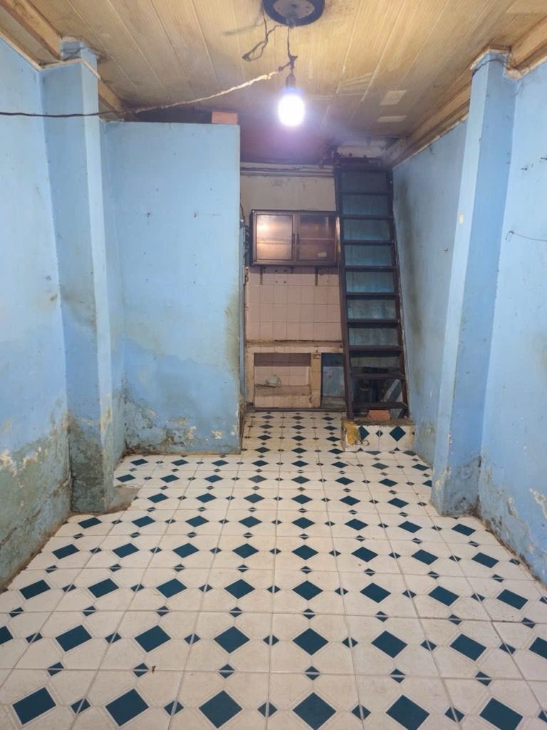 BÁN NHÀ HẺM THÔNG, NGAY CHỢ TÂN BÌNH NHỈNH 2 t.ỷ xíu 2