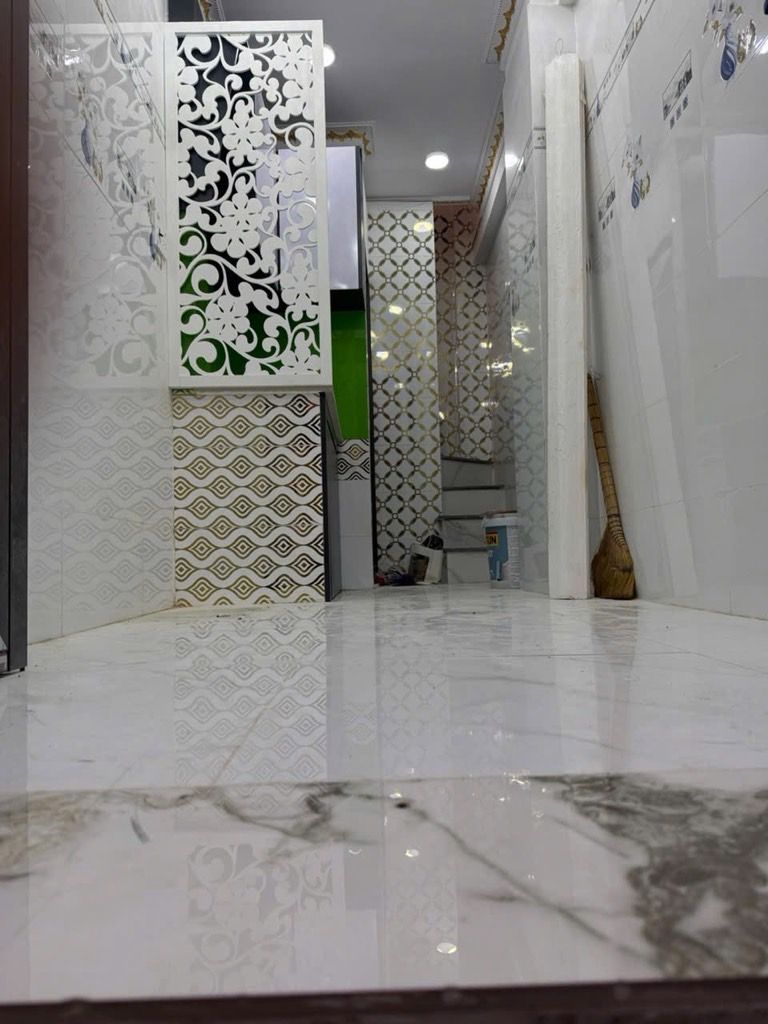 Chưa đến 2 tỷ có nhà 3 tầng 2PN CMT8 hẻm thông