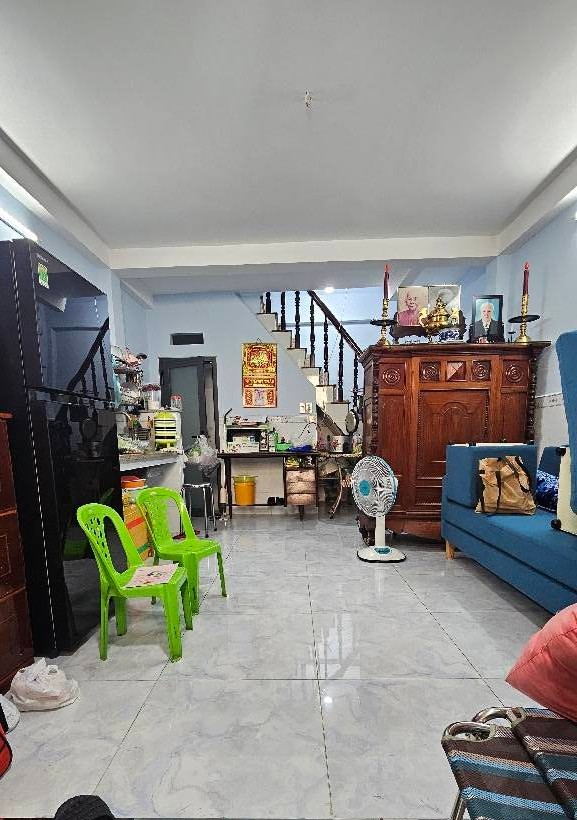 NHÀ NÚI THÀNH 3 TẦNG SỔ VUÔNG HƠN 3 TỶ, GẦN ETOWN 4