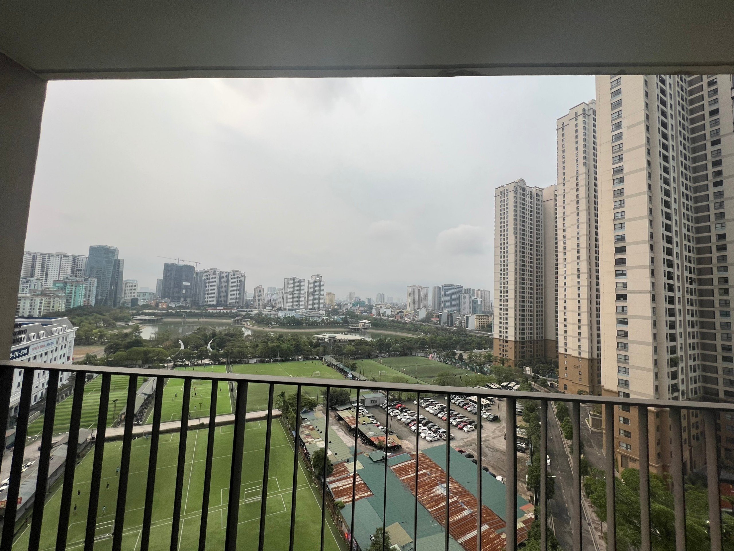 BÁN CĂN 3PN tòa C6 Vinhomes D'Capitale - VIEW HỒ giá 12.x tỷ 4