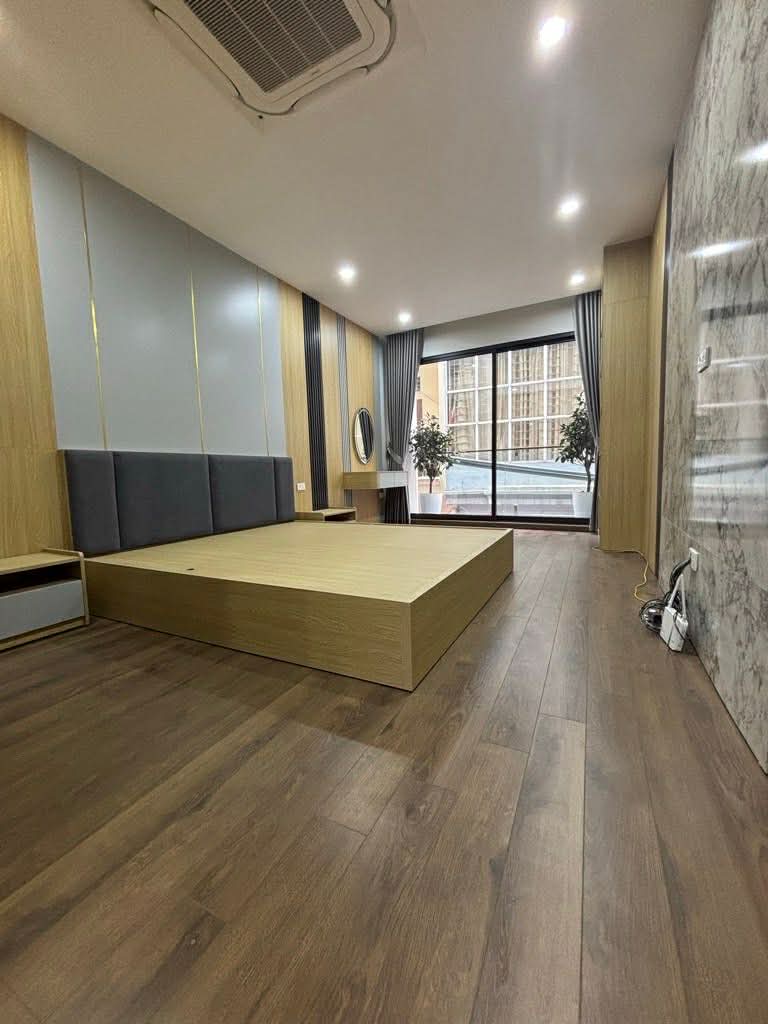 bán nhà Ngọc Thuỵ, 6 tầng thang máy, ôtô đỗ cửa, thoáng trước sau 5