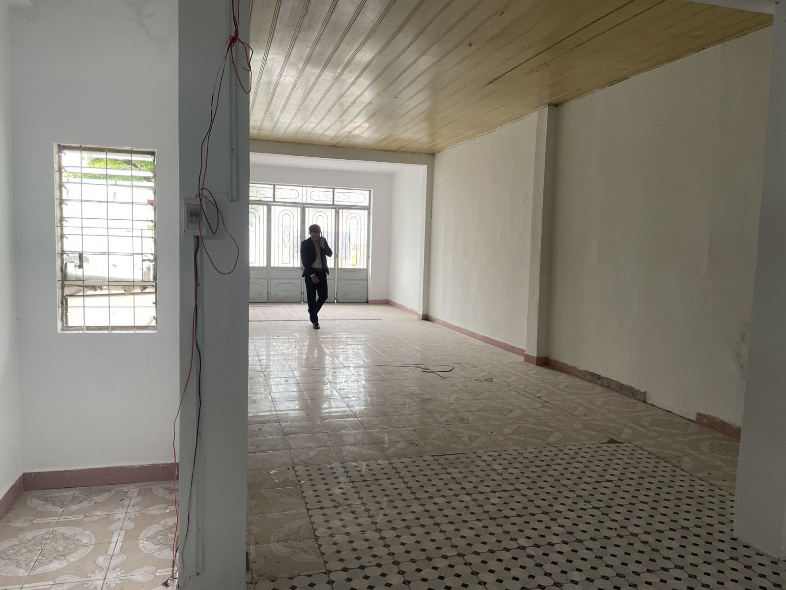 Bán nhà mặt tiền Lê Duẩn 68m2 gần Cầu Sông Hàn, vị trí kinh doanh đẹp, giá 22.5 tỷ 2