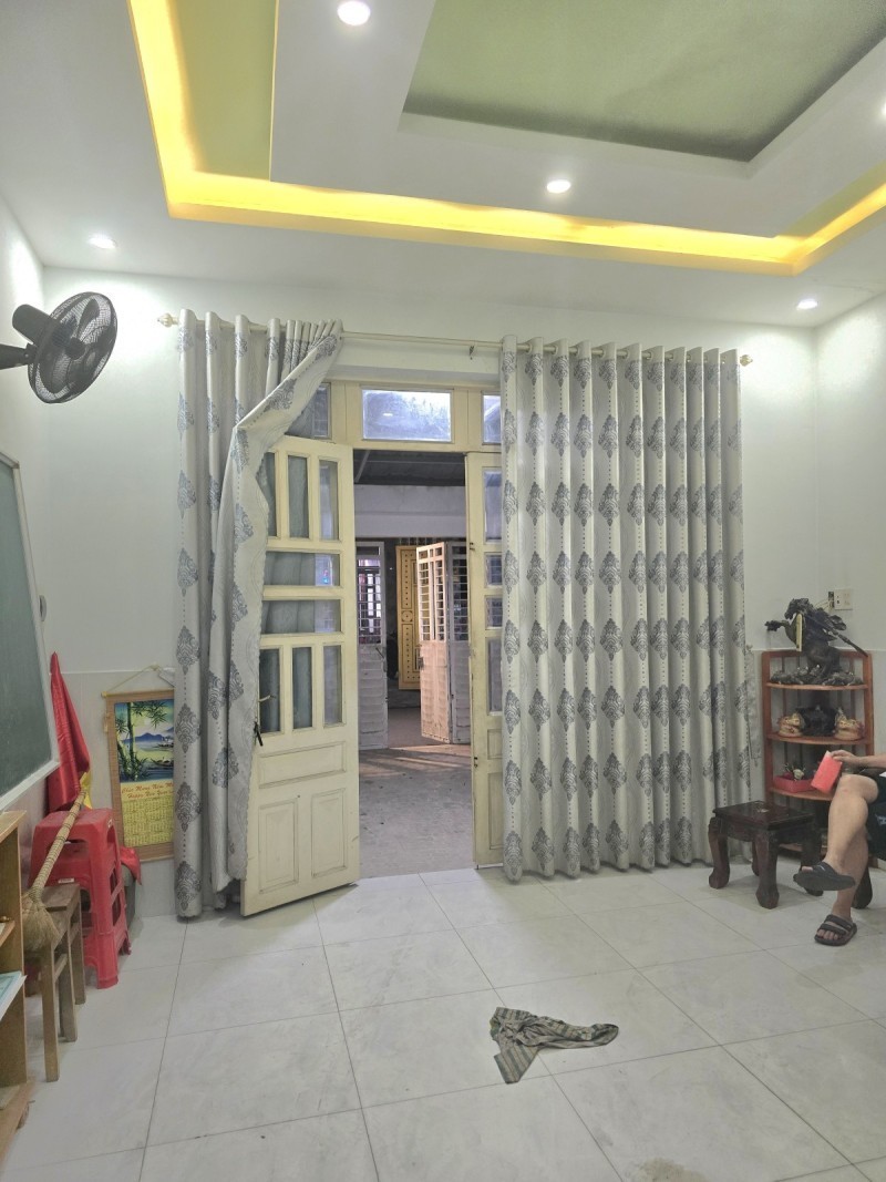 Bán nhà đường Trương Văn Hải, Q9, Thủ Đức, TP HCM. DT 95m2, 2 lầu, 3PN, Giá  8.55  tỷ, SHR