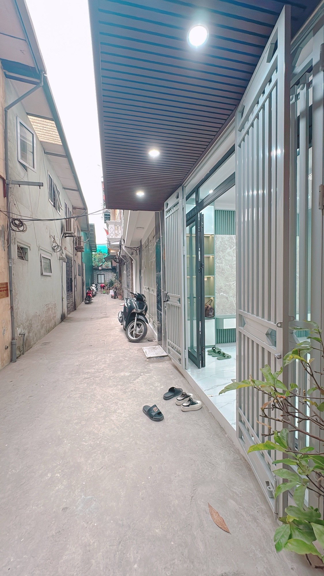 Bán Nhà Vĩnh Hưng Vĩnh Hưng 22/28m2.  6 tầng. mặt tiền 3.8m. giá 6.98 Tỷ Hoàng Mai Hà Nội