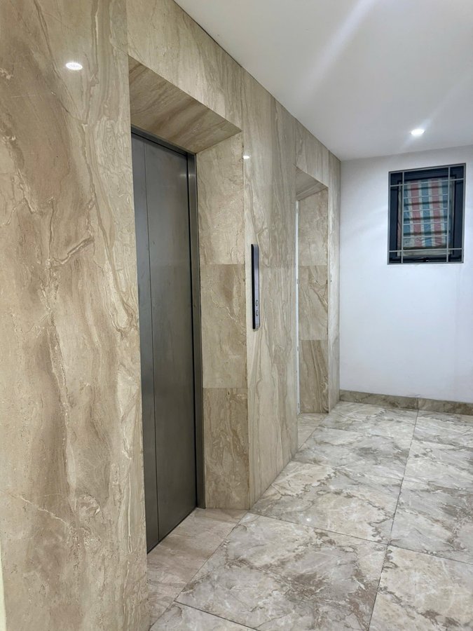 Bán Nhà Thái Thịnh 163m2.  6 tầng. mặt tiền 6.3m. giá 103 Tỷ Đống Đa Hà Nội 3