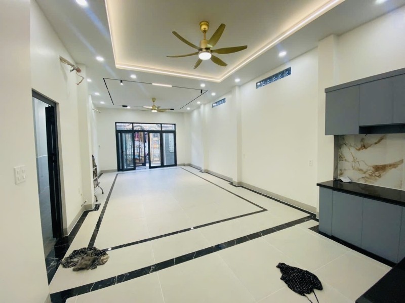 Bán nhà đường số 10, Phường Tam Bình, Thủ Đức, TP HCM. DT  100m2, 2 tầng. Giá  7.95 tỷ, SHR -