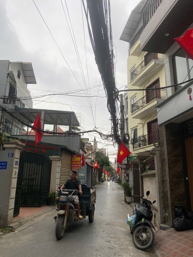 Cần bán ngõ 264 Ngọc Thụy, 63m giá 10.8 tỷ, ô tô đỗ cửa 2