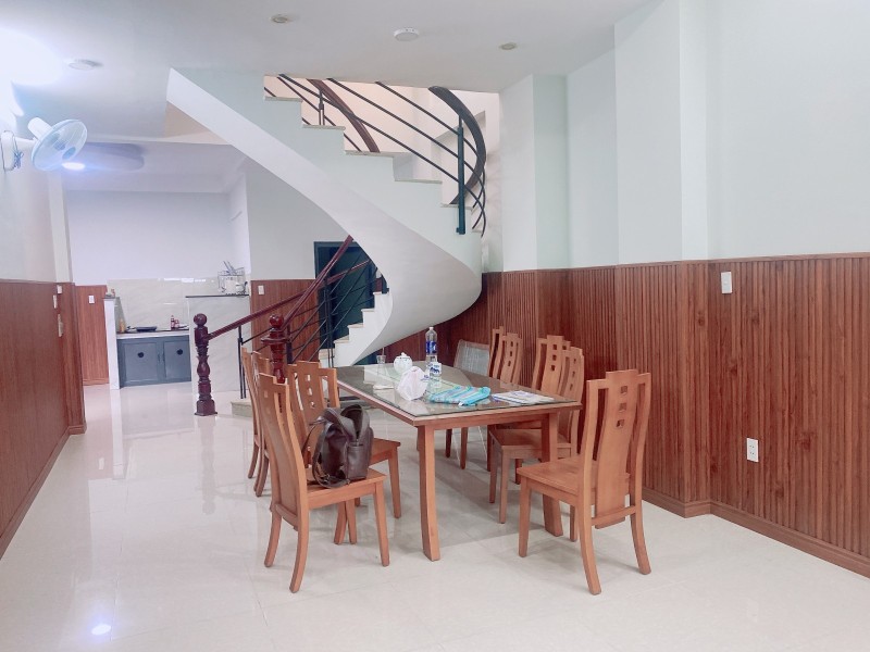 Bán nhà đường số 27, Hiệp Bình Chánh, Thủ Đức, TP HCM. DT 105 m2, 3 tầng. Giá  8.7 tỷ, Sổ Hồng, 3