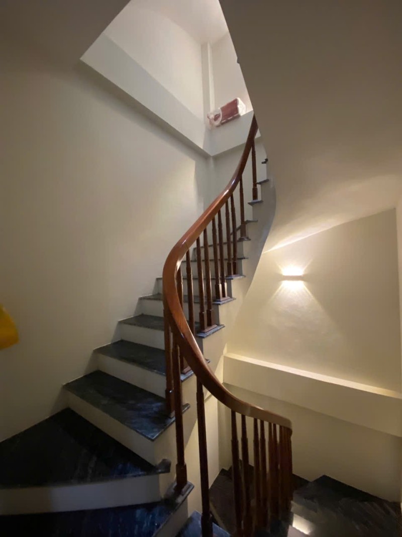 BÁN NHÀ NGUYỄN SƠN – LONG BIÊN, PHÂN LÔ Ô TÔ TRÁNH, 5 TẦNG, GIÁ 9.1 TỶ 5