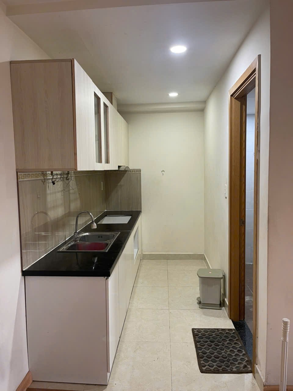 Cần Cho thuê căn hộ Starlight Quận 6, Dt : 67m2, 2PN, Giá : 8.5 tr/th 2