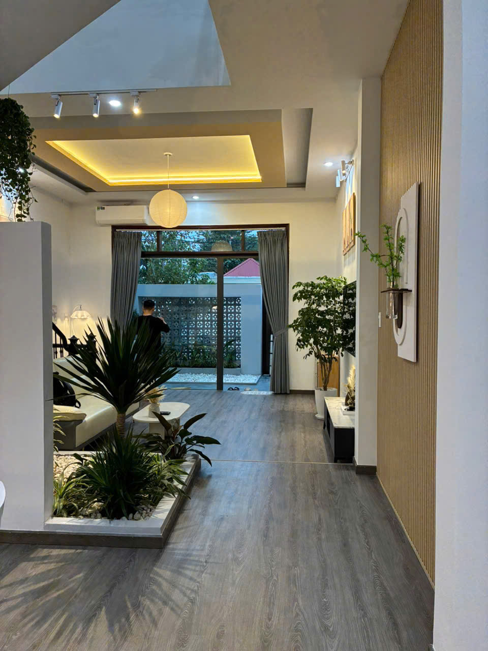 8,7 tỷ Nhà 2 tầng, đường  Hoàng Bình Chính, Hòa Hải, NHSơn, Đ Nẵng, Sát Biển. 8