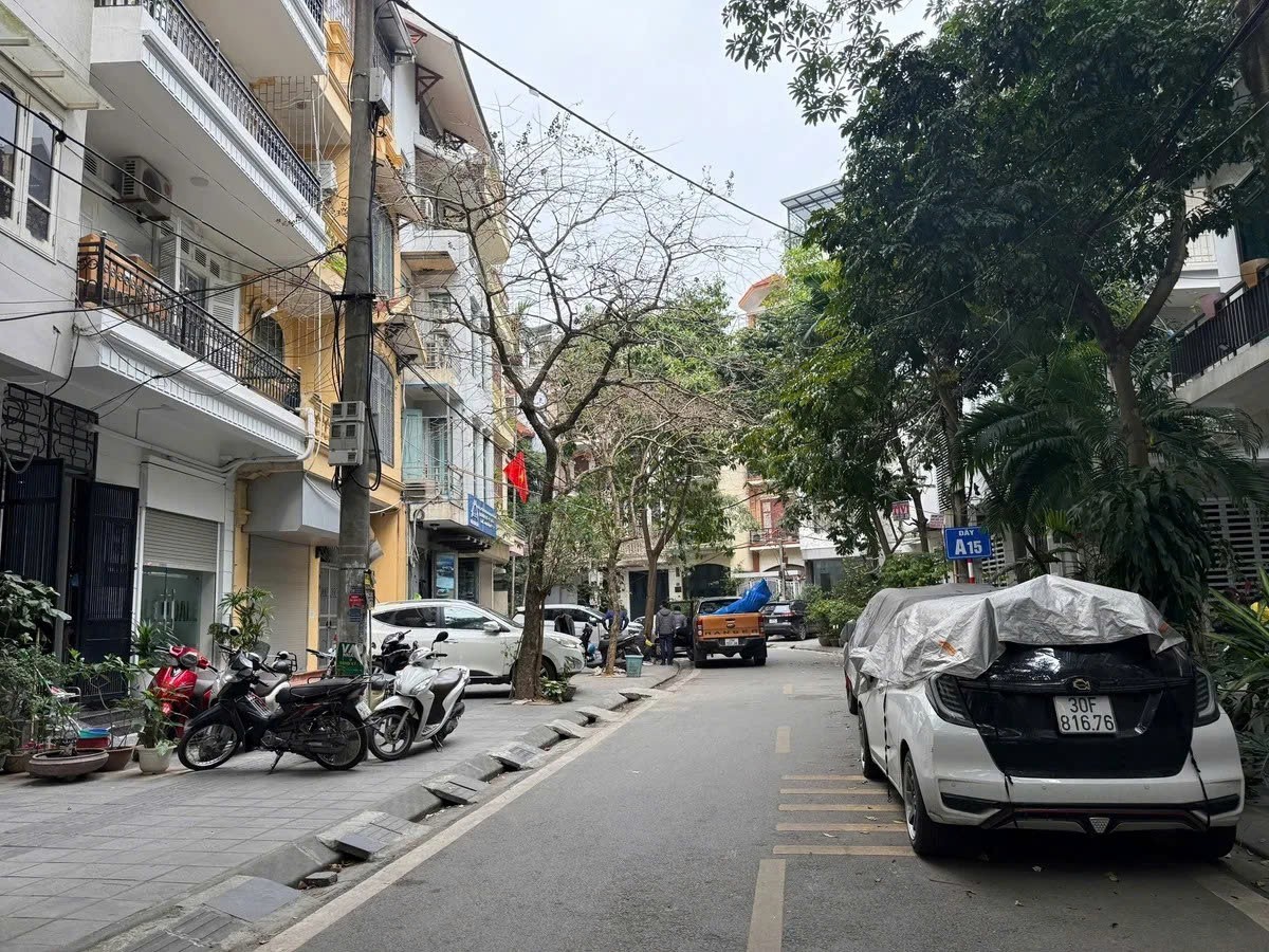 Bán Nhà Đầm Trấu 47m2. 5 tầng. mặt tiền 6m. giá 20 TỶ Hai Bà Trưng Hà Nội 2