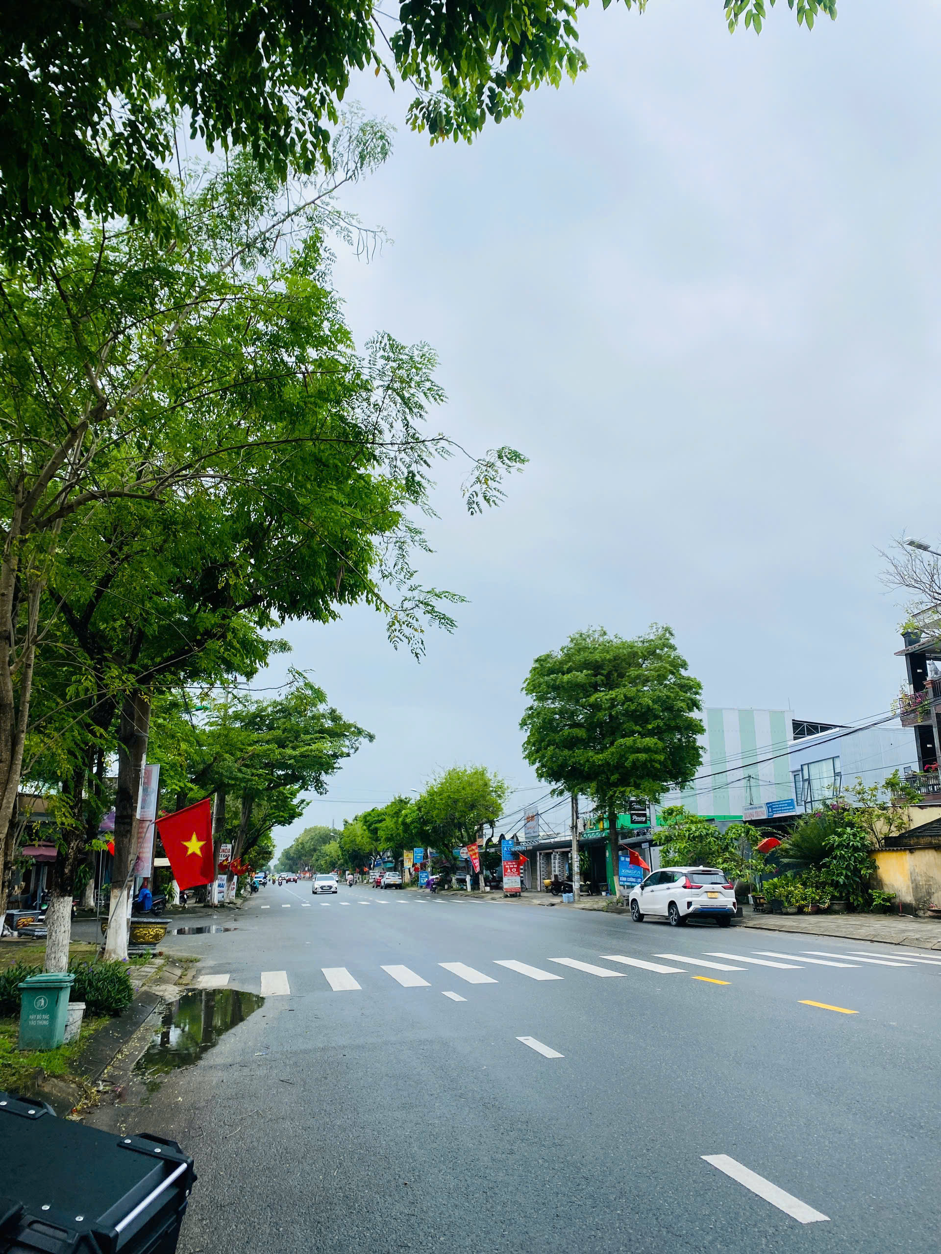 240m2/2,8 tỷ, kiệt ô tô, cách Chợ Đầu Mối mới,Bến xe Đức Long phường  Hòa Xuân,Đà nẵng 3,5km. 4