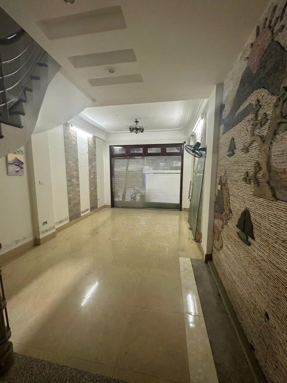 Bán Nhà Đền Lừ 1. 40m2. 5 tầng. mặt tiền 4m. giá 17.9 Tỷ Hoàng Mai Hà Nội 2