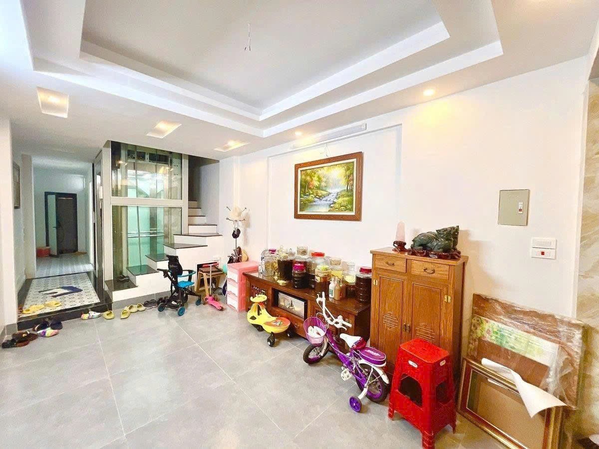 Bán Nhà Đội Nhân 37m.  5 tầng. mặt tiền 3.3m. giá 15.5 Tỷ Ba Đình Hà Nội 4