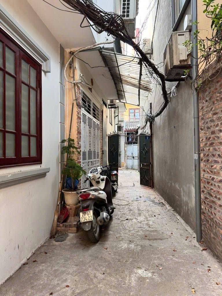 Cần bán Đất đường Trương Định, Phường Giáp Bát, Diện tích 36m², Giá 5.3 Tỷ